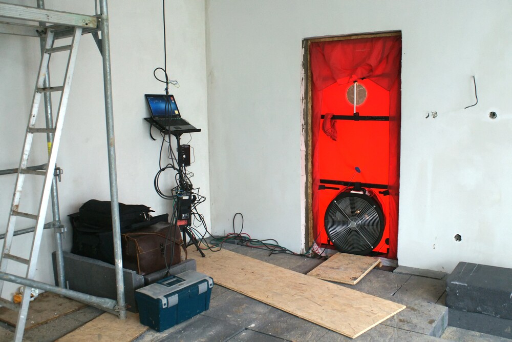 blower-door-test-praxis-anwendungsbereiche-blick